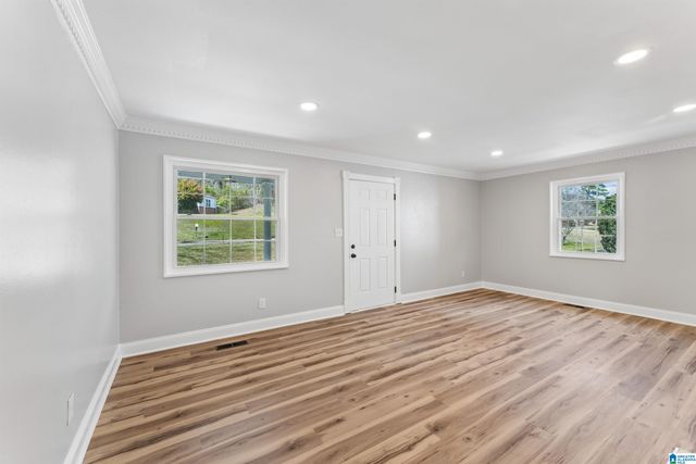 1235 CRESTHILL ROAD, Birmingham, AL 35213