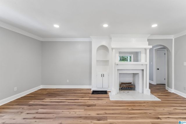 1235 CRESTHILL ROAD, Birmingham, AL 35213