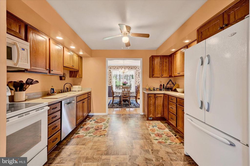 Image 13 of property listing at 3213 GREEN RD, White Hall, MD 21161