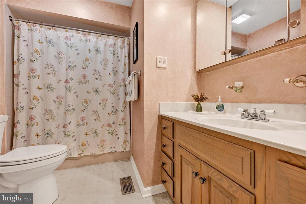 Image 27 of property listing at 3213 GREEN RD, White Hall, MD 21161
