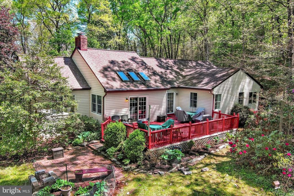 Image 39 of property listing at 3213 GREEN RD, White Hall, MD 21161