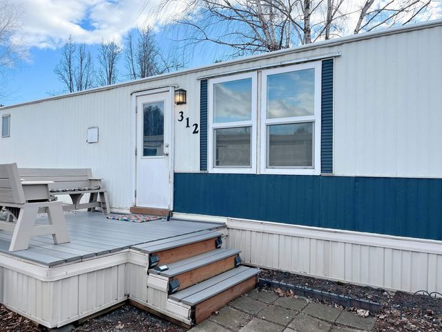 312 NW Parkwest Dr, Pullman, WA 99163