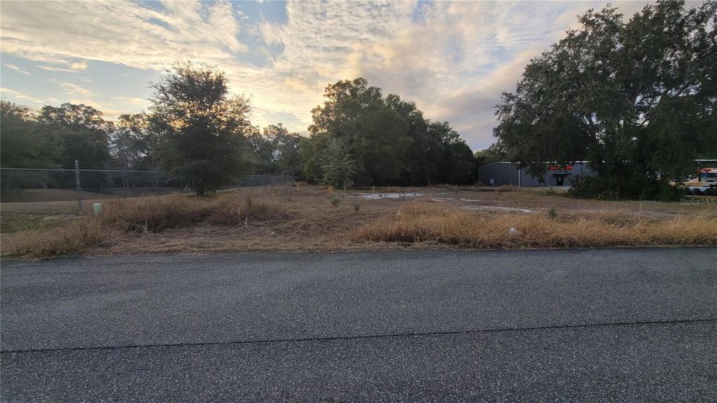 Image 3 of property listing at NW 246 STREET, High Springs, FL 32643