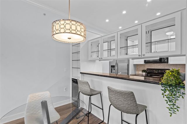 1900 Genesee Street 203, Houston, TX 77006