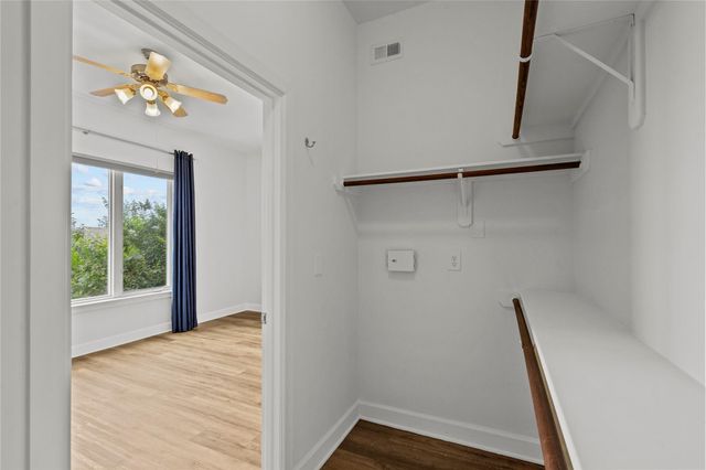 1900 Genesee Street 203, Houston, TX 77006