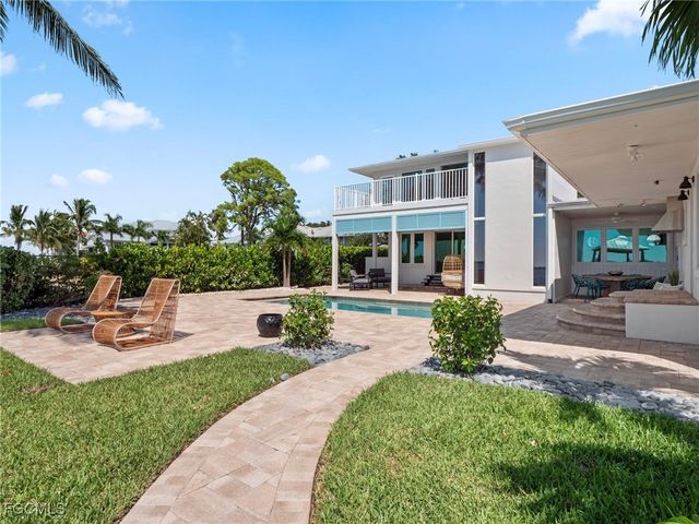 1209 Coconut DR, Fort Myers, FL 33901