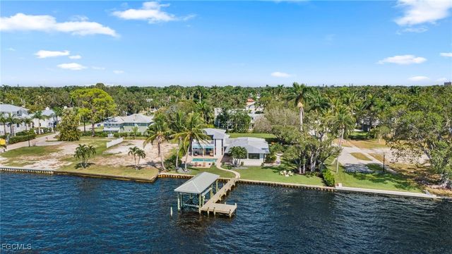 1209 Coconut DR, Fort Myers, FL 33901