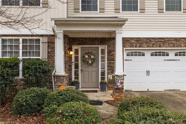 5511 Oak Gate Drive, Greensboro, NC 27405