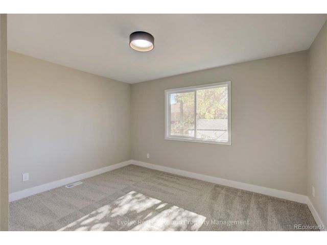 1076 S Leyden St, Denver, CO 80224