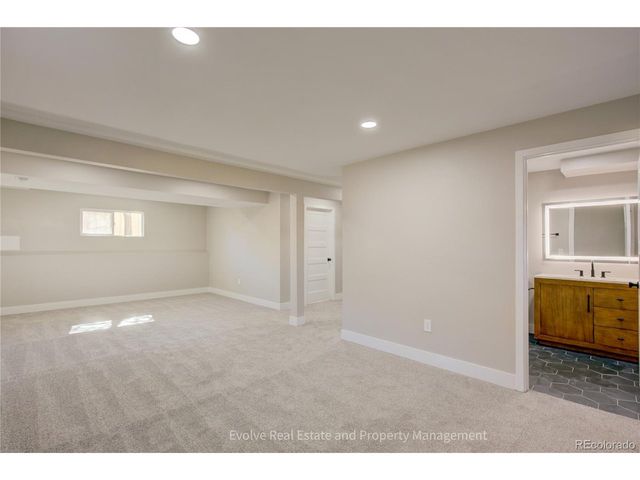 1076 S Leyden St, Denver, CO 80224