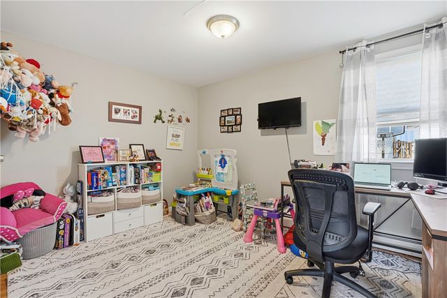 353 High Street, Cumberland, RI 02864