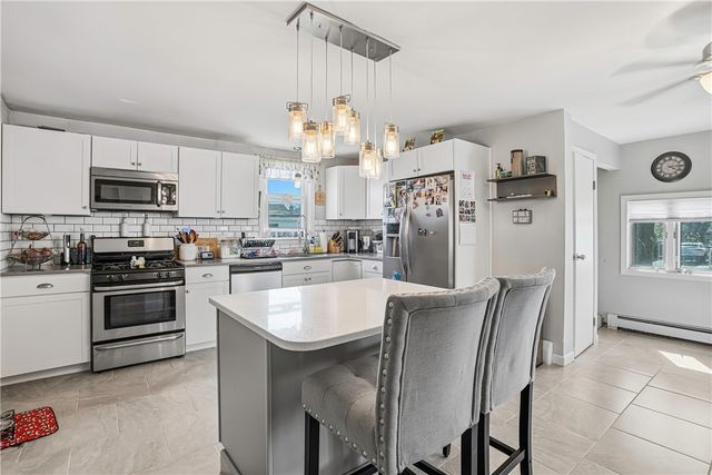 353 High Street, Cumberland, RI 02864