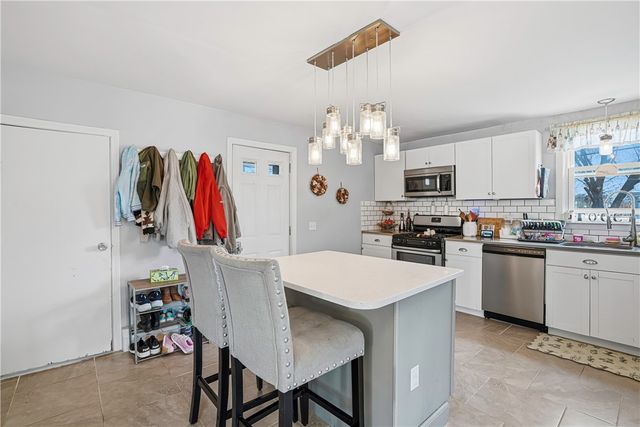 353 High Street, Cumberland, RI 02864