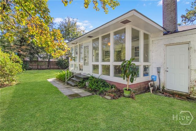 712 Columbus Drive, Savannah, GA 31405