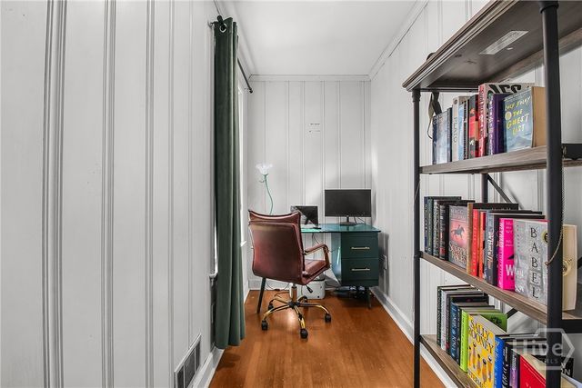 712 Columbus Drive, Savannah, GA 31405