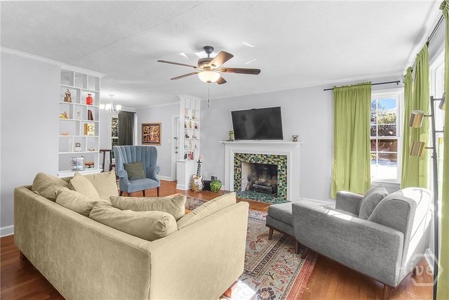 712 Columbus Drive, Savannah, GA 31405