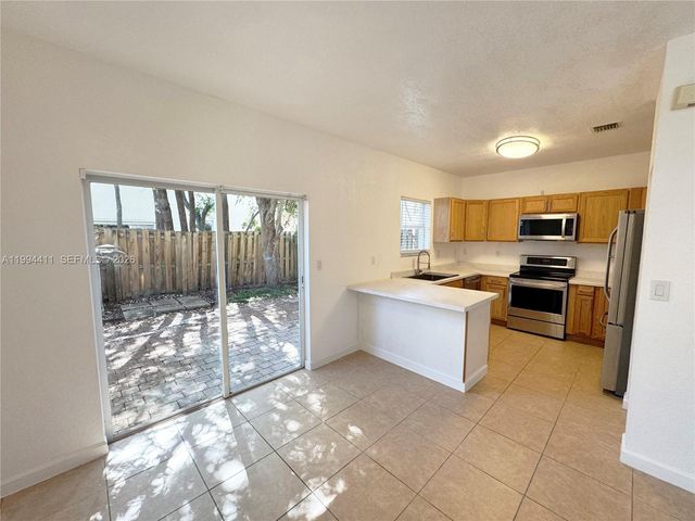 22569 SW 89th Pl, Cutler Bay, FL 33190