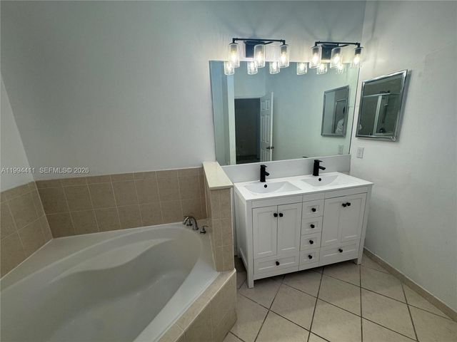 22569 SW 89th Pl, Cutler Bay, FL 33190