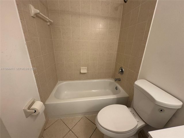 22569 SW 89th Pl, Cutler Bay, FL 33190