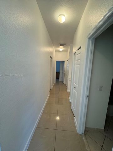 22569 SW 89th Pl, Cutler Bay, FL 33190