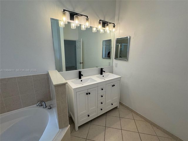 22569 SW 89th Pl, Cutler Bay, FL 33190