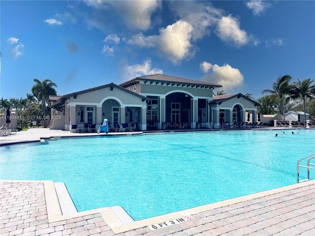 22569 SW 89th Pl, Cutler Bay, FL 33190