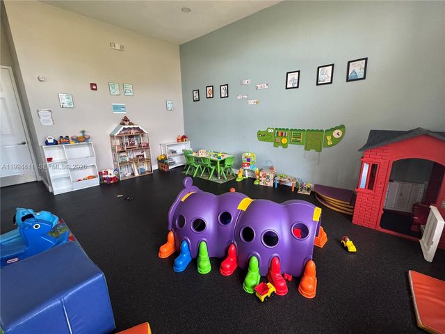 22569 SW 89th Pl, Cutler Bay, FL 33190