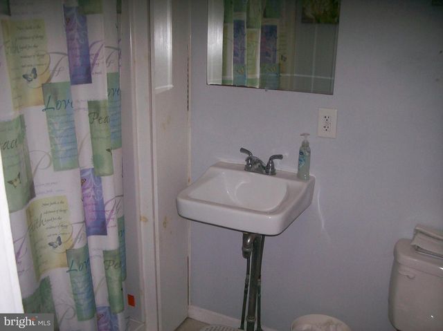 4324-26-26 FRANKFORD AVE, Philadelphia, PA 19124