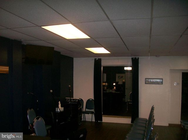 4324-26-26 FRANKFORD AVE, Philadelphia, PA 19124
