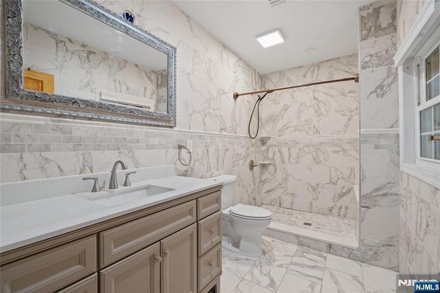 81 Fairmount Avenue, Hackensack, NJ 07601
