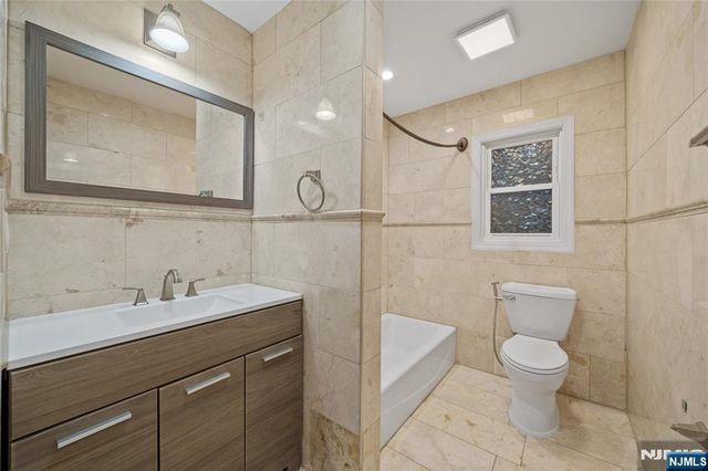 81 Fairmount Avenue, Hackensack, NJ 07601