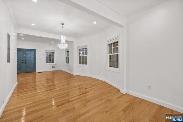 81 Fairmount Avenue, Hackensack, NJ 07601