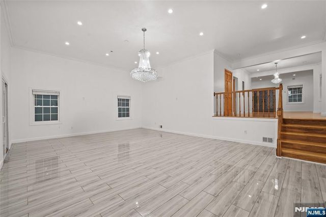 81 Fairmount Avenue, Hackensack, NJ 07601