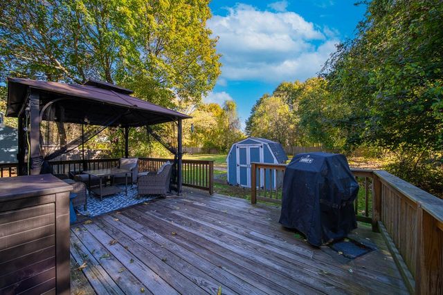 36 Bowen Briggs Avenue, Warwick, RI 02886