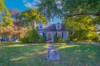 36 Bowen Briggs Avenue, Warwick, RI 02886