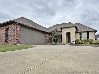 3805 Crestview Drive, Muskogee, OK 74403