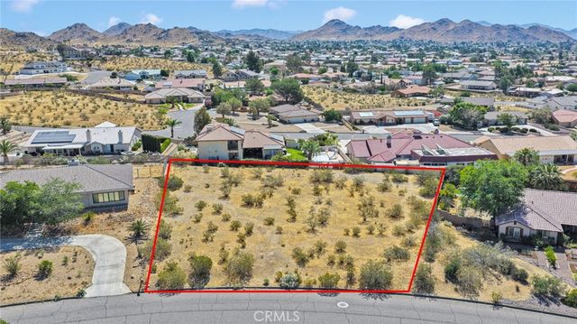 16425 Viho, Apple Valley, CA 92307