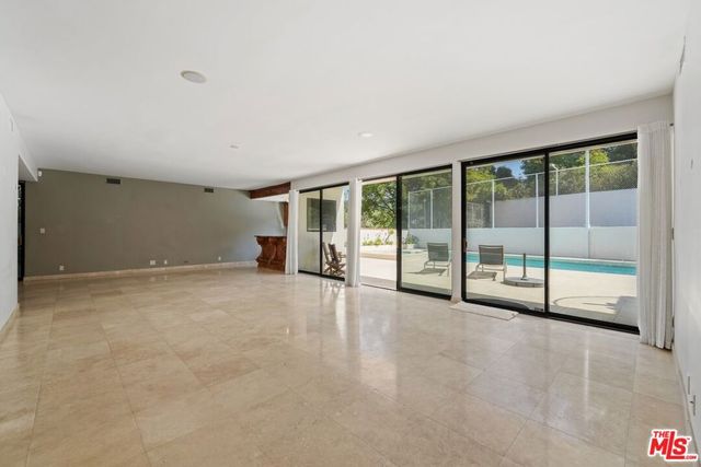 15656 Crownridge Place, Sherman Oaks, CA 91403