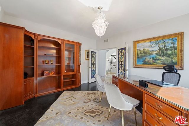 15656 Crownridge Place, Sherman Oaks, CA 91403