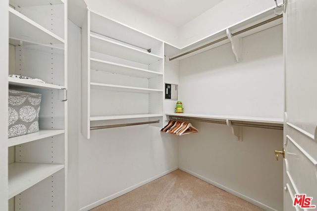 15656 Crownridge Place, Sherman Oaks, CA 91403