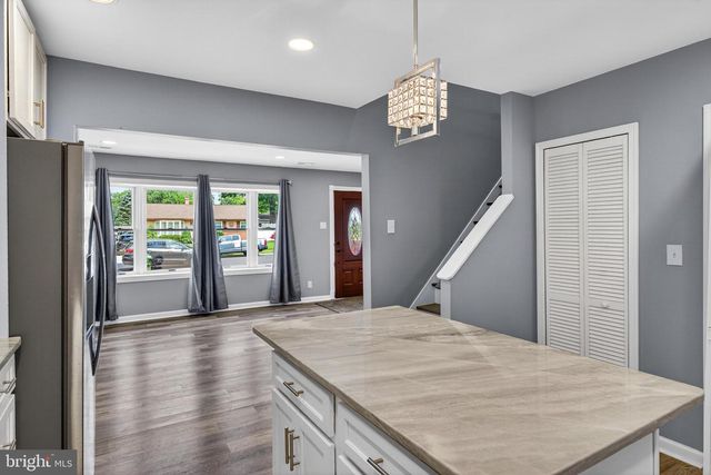 3 WALDEN RD, Marlton, NJ 08053