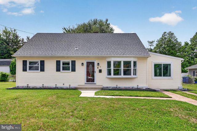 3 WALDEN RD, Marlton, NJ 08053