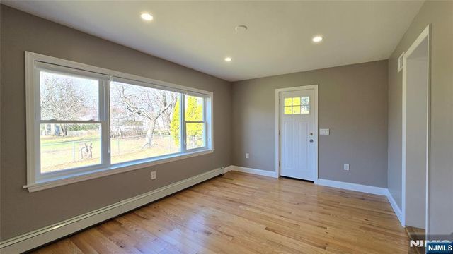 2-72 Saddle River Road, Fair Lawn, NJ 07410