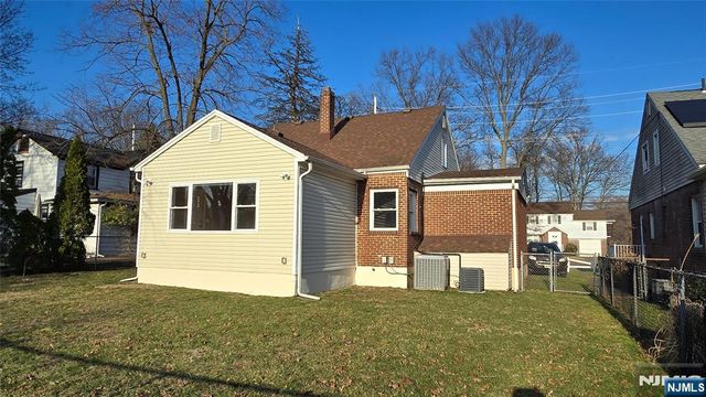 2-72 Saddle River Road, Fair Lawn, NJ 07410