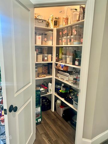 1284 Dairy Glen Drive, Fuquay Varina, NC 27526