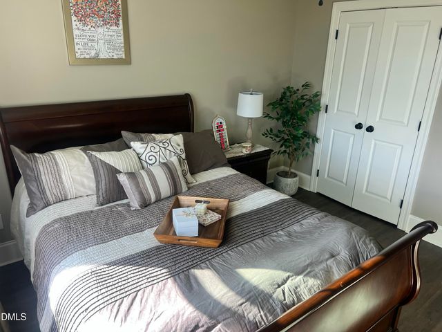 1284 Dairy Glen Drive, Fuquay Varina, NC 27526