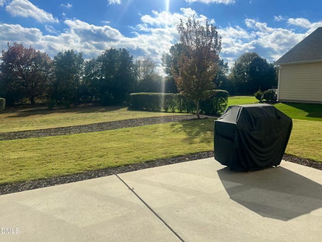 1284 Dairy Glen Drive, Fuquay Varina, NC 27526