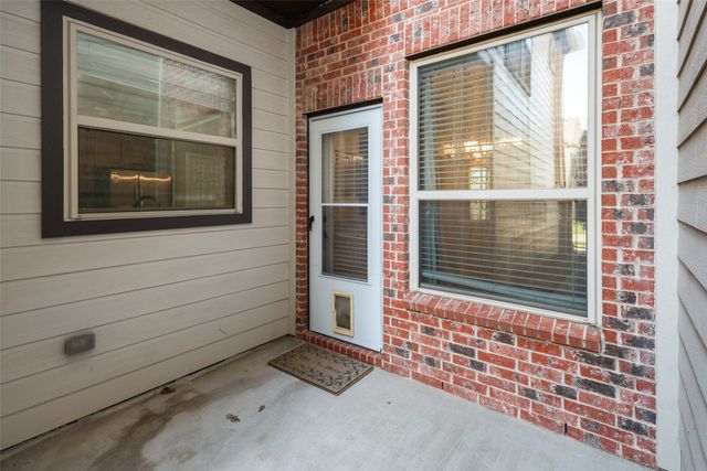 4245 b Swan Forest Drive B, Carrollton, TX 75010