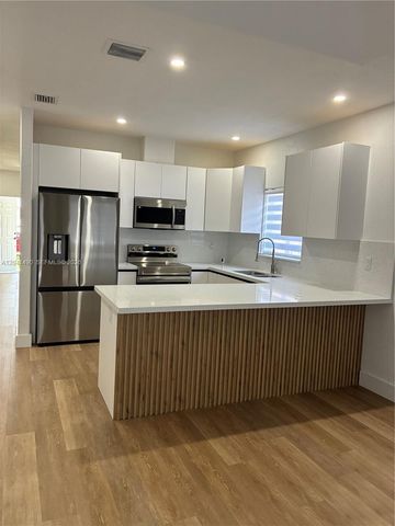 211 SW 15th Terrace, Homestead, FL 33030