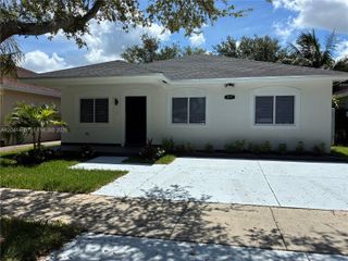 211 SW 15th Terrace, Homestead, FL 33030